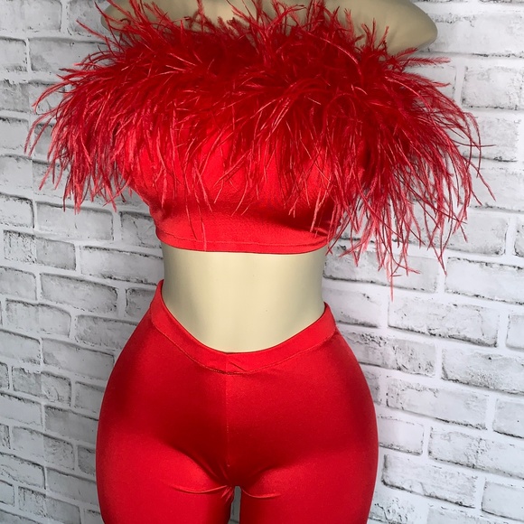 Custom Two Piece Feather Set - Picture 1 of 3